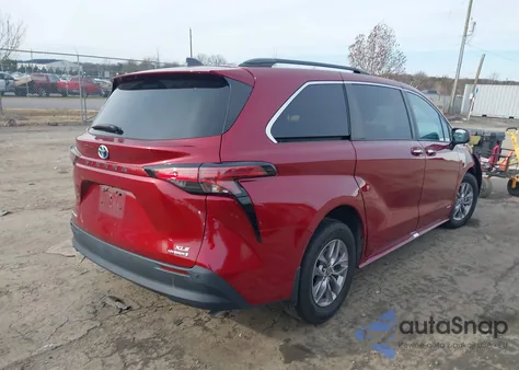2021 Toyota Sienna Xle z USA, uszkodzony, nr VIN 5TDJSKFC7MS015027